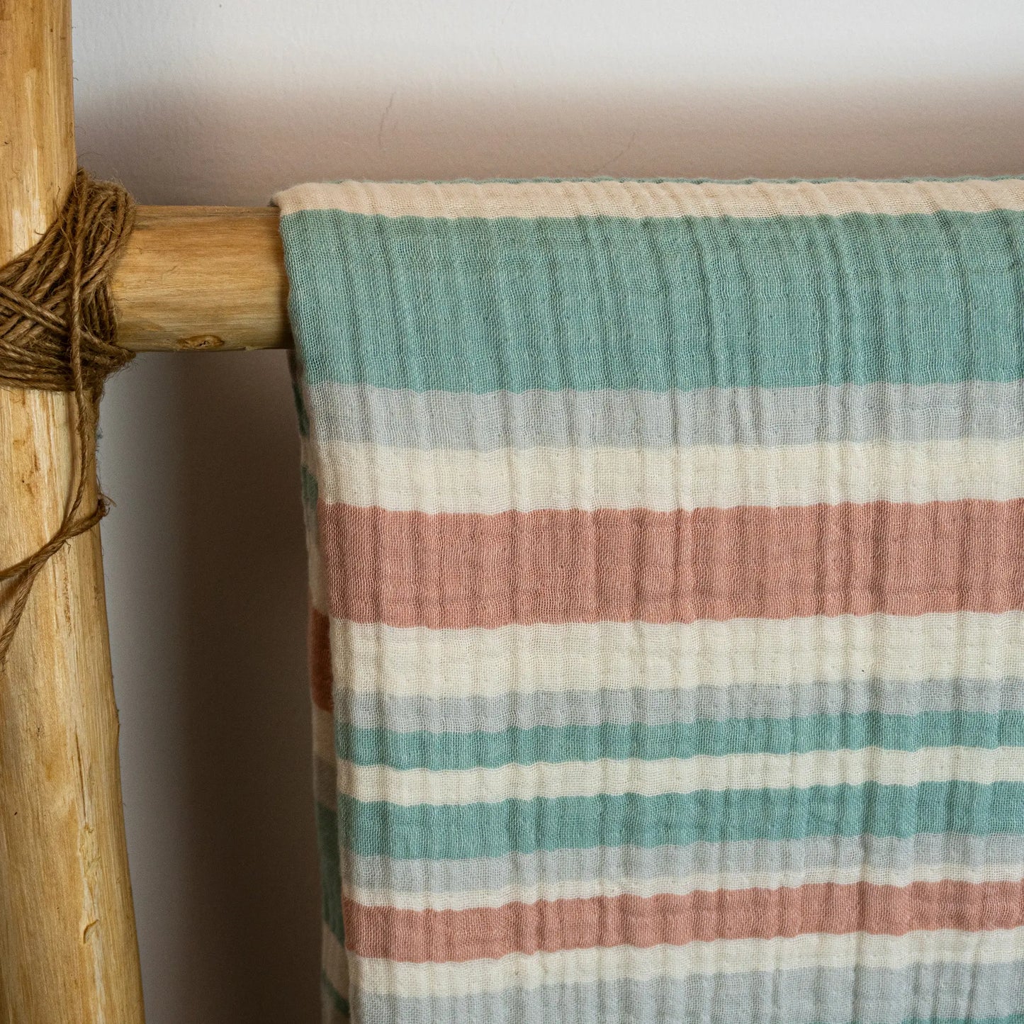 Muslin katër shtresore - Colored Stripes