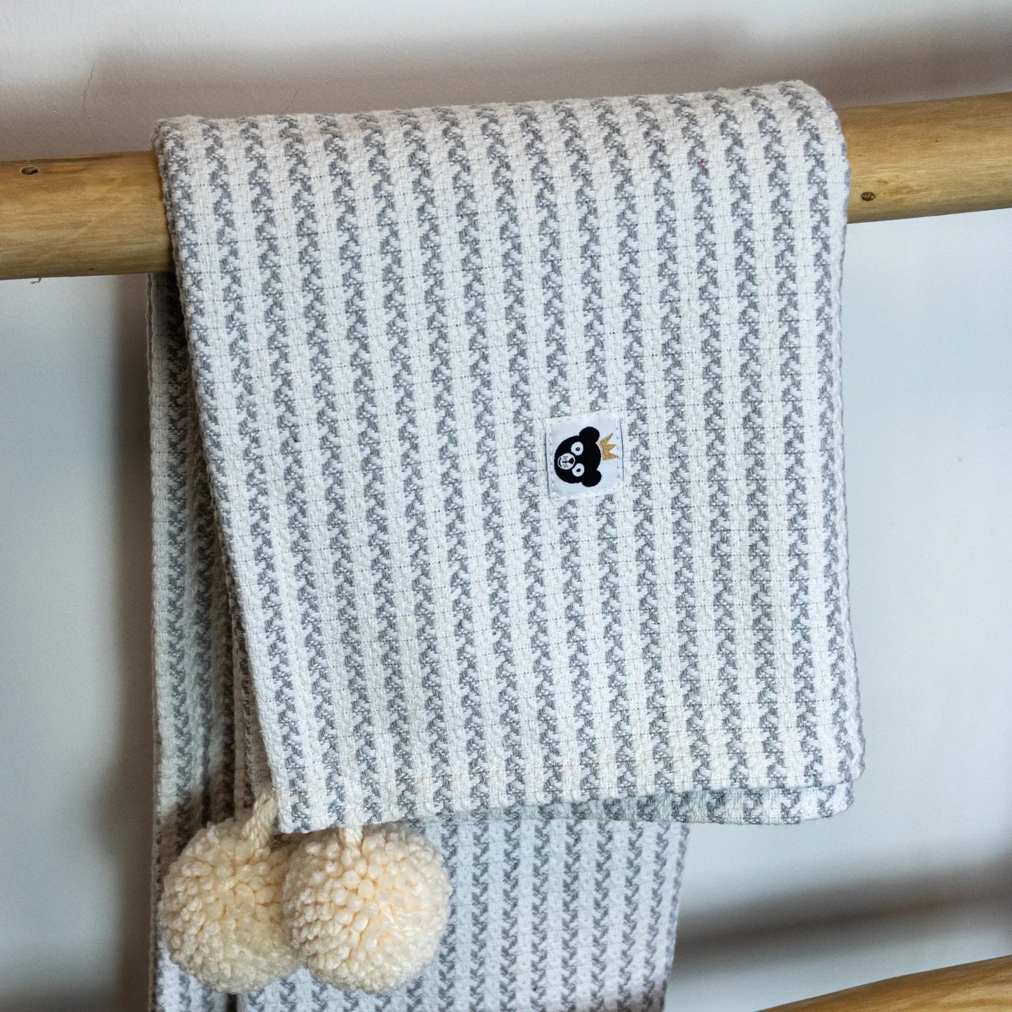 Batanije e thurrur - Knitted Grey