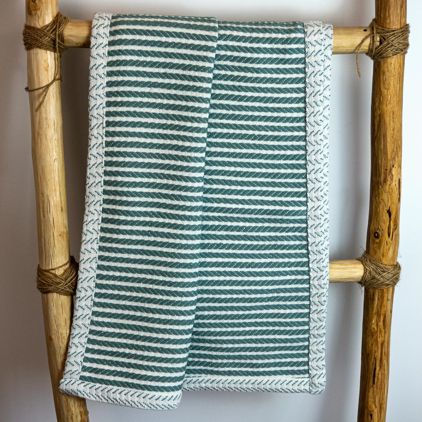 Batanije e thurrur - Knitted Striped