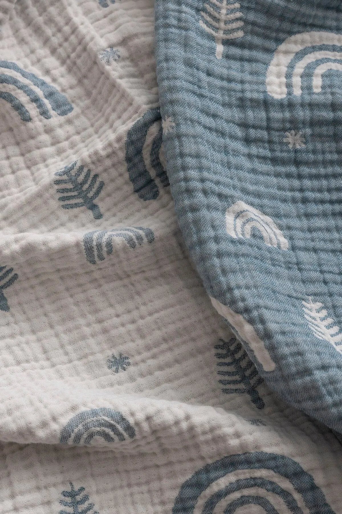 Batanije muslin katër shtresore - Rainbow Blue