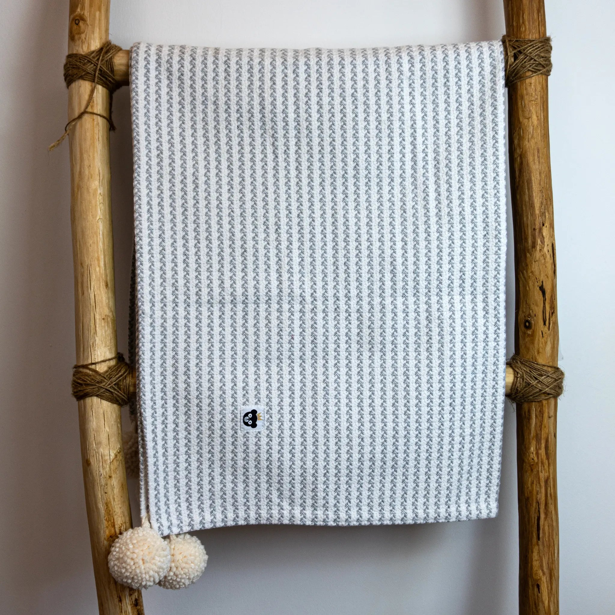 Batanije e thurrur - Knitted Grey